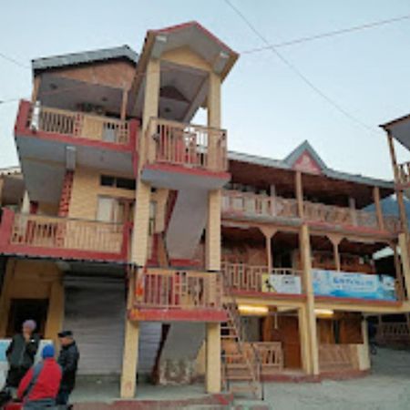 Hotel Renu Paradise , Ayodhya Exterior foto