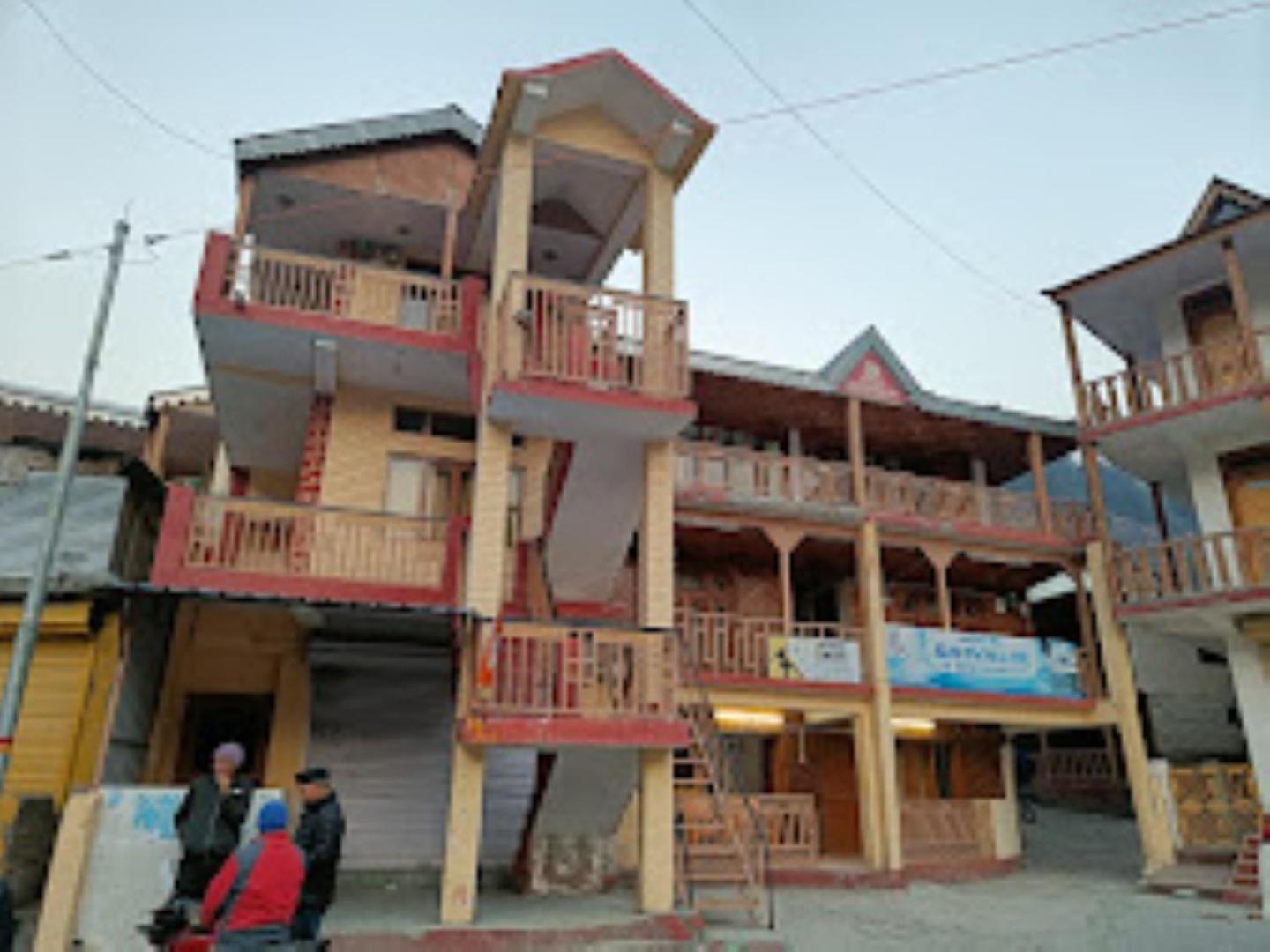 Hotel Renu Paradise , Ayodhya Exterior foto